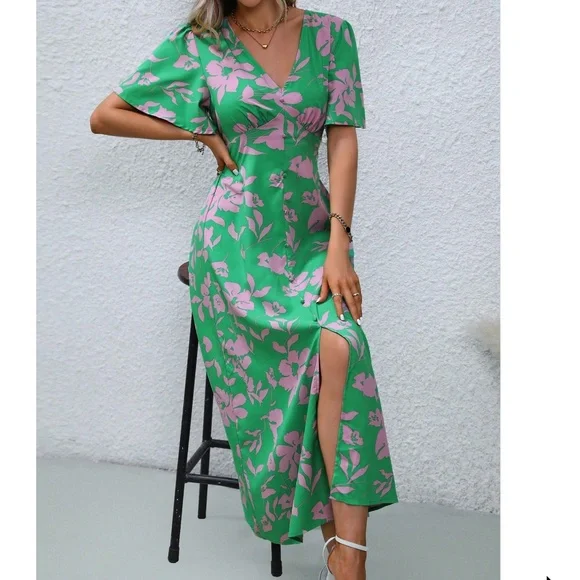 Boho Floral Print V neck Butterfly Sleeve Dress - Picture 3 of 3